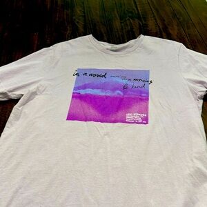Men’s Levi tshirt, large
